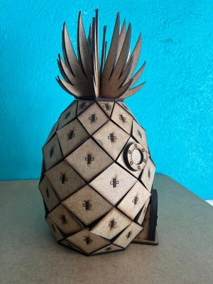Piña de Bob Esponja de madera